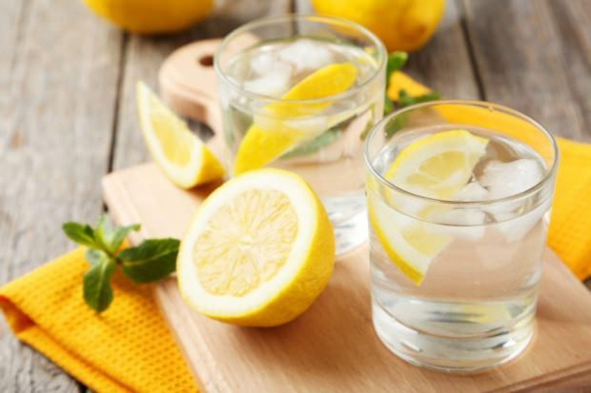 Her sahurda limonlu su içmenin süper etkileri #1