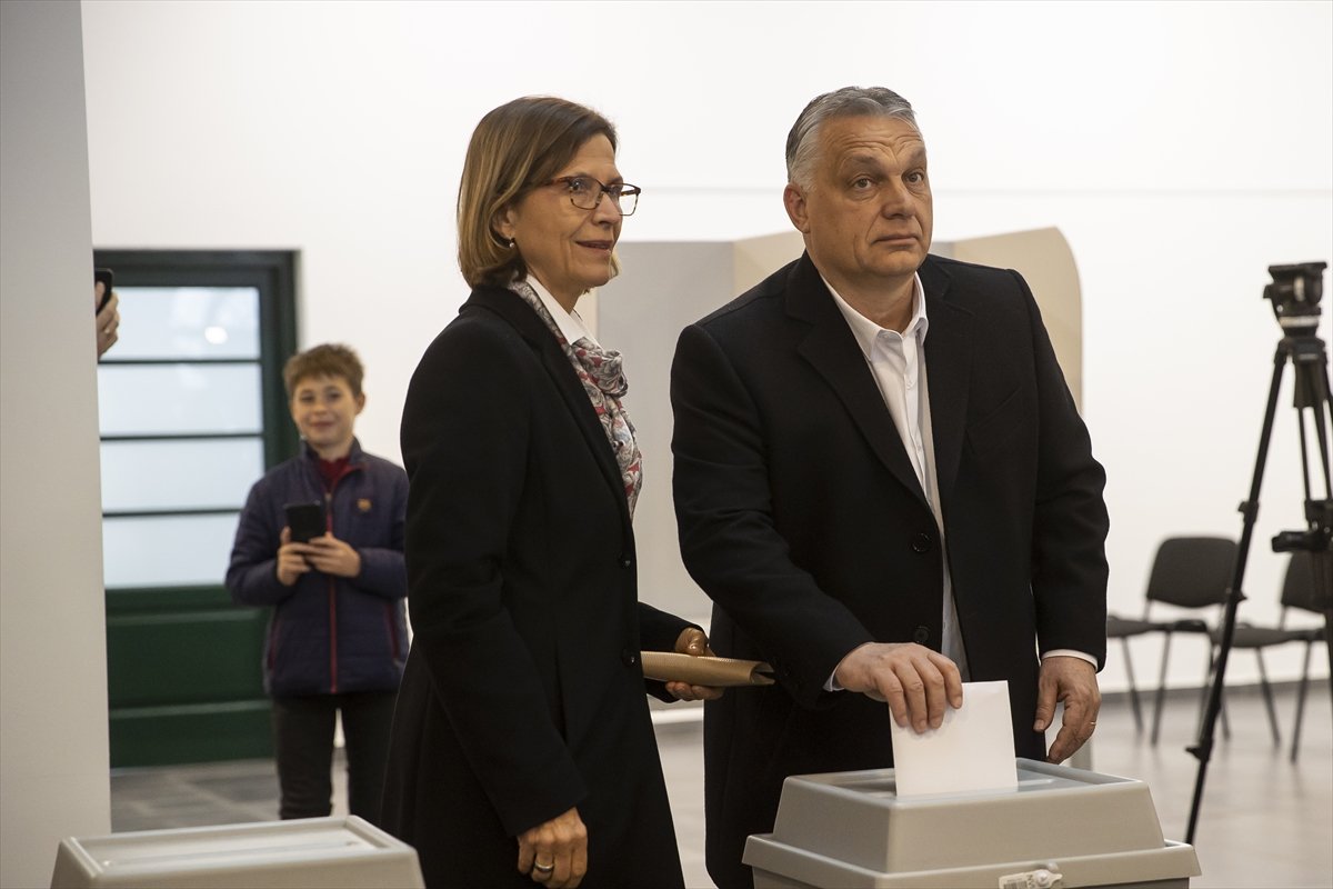 Macaristan da seçimleri Başbakan Orban ın koalisyonu kazandı #2