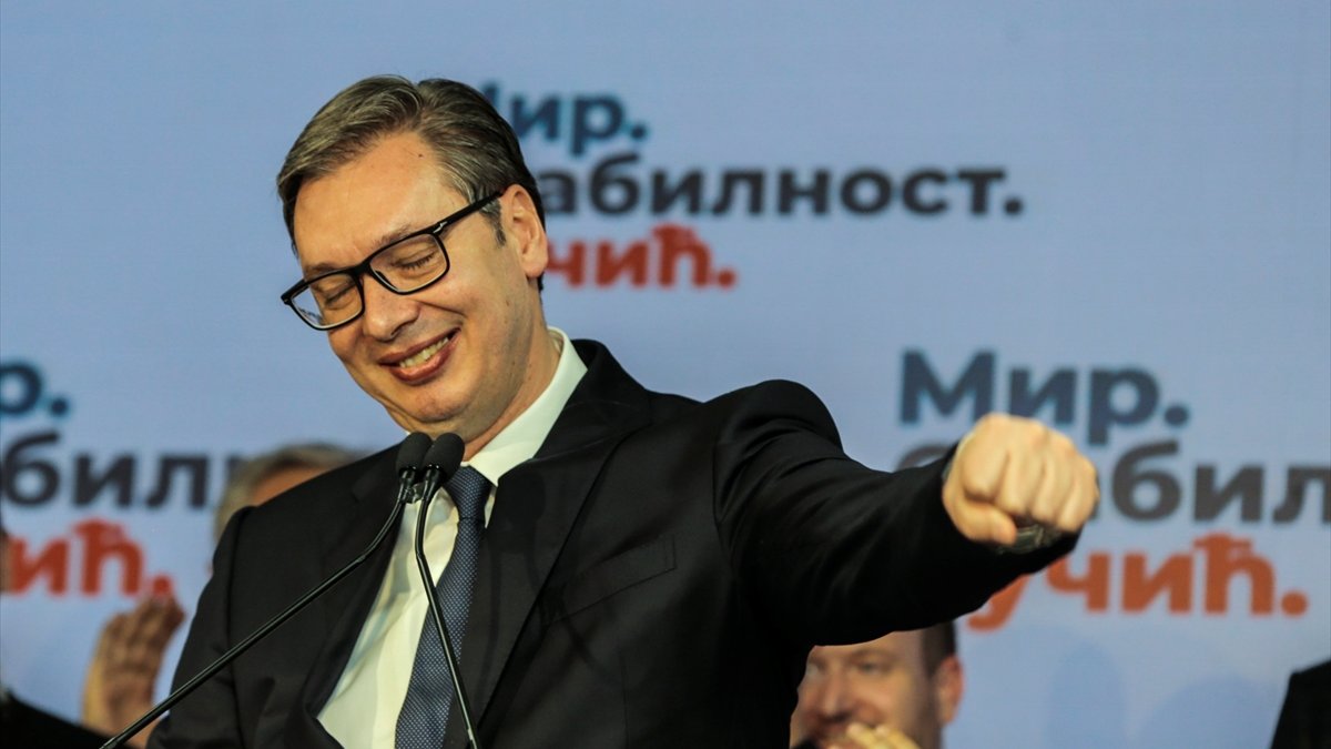 Vucic wins Serbian presidential election