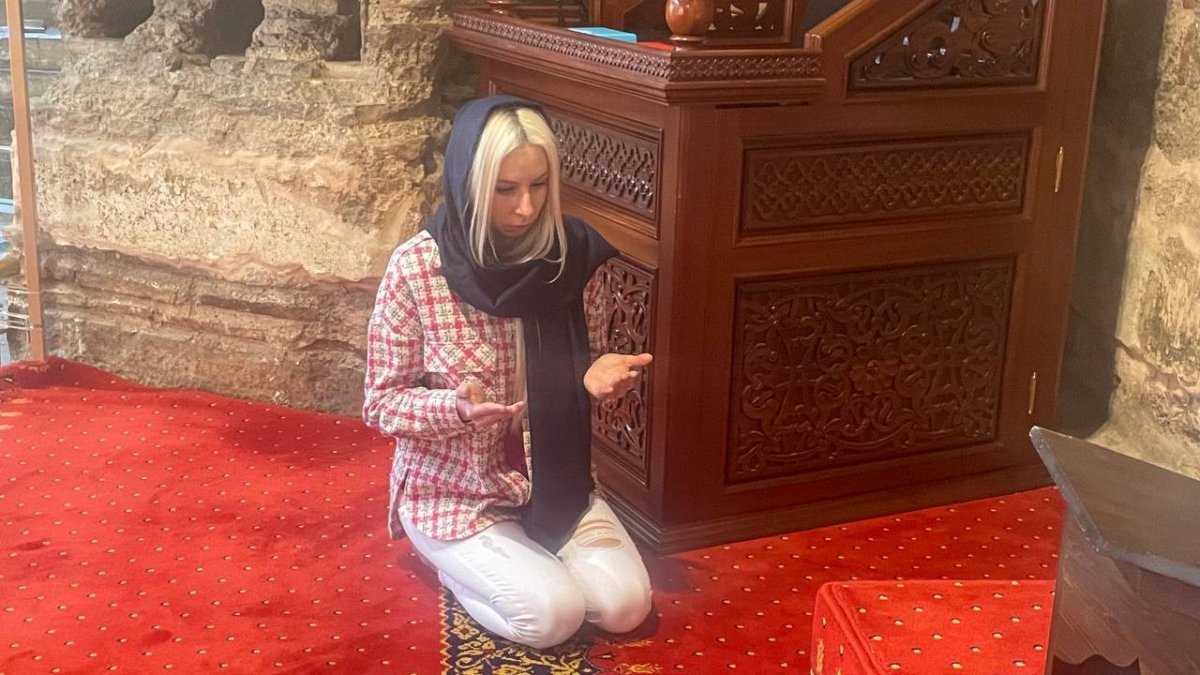 Bursa’da Ukraynalı kadın ezandan etkilendi, İslamiyet’i seçti  #7