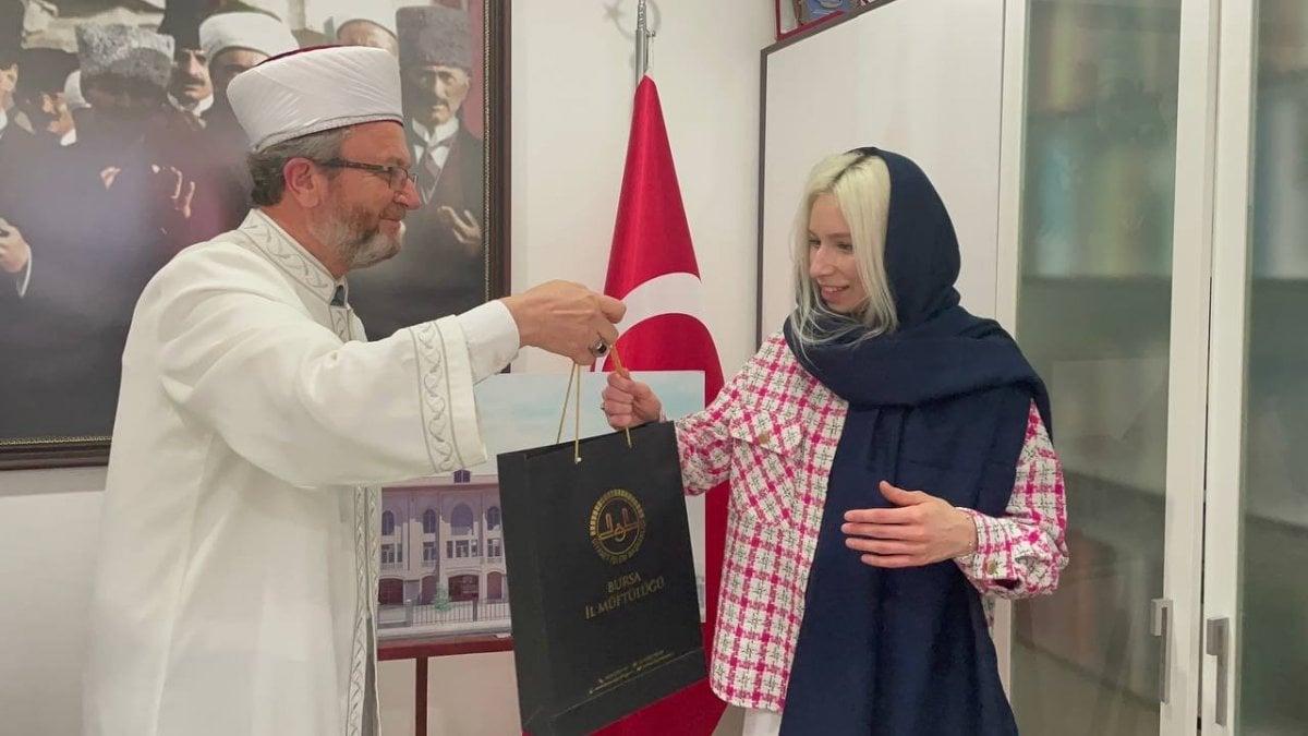 Bursa’da Ukraynalı kadın ezandan etkilendi, İslamiyet’i seçti  #4