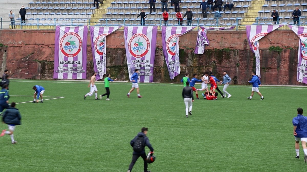 Zonguldak ta amatör futbol lig maçında kavga: Çok sayıda oyuncu yaralandı #7