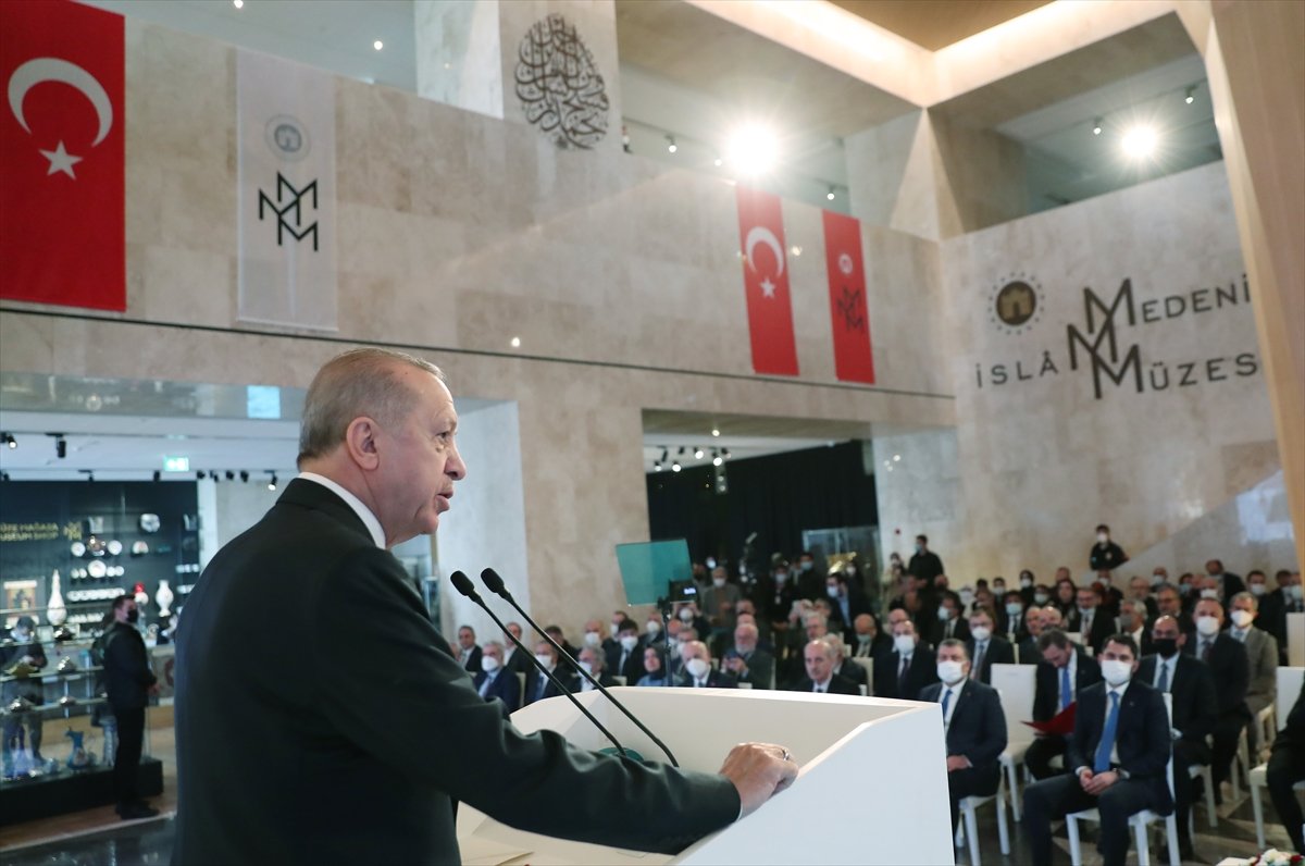 Cumhurbaşkanı Erdoğan: Milletimizi savurmak isteyenlere meydanı bırakmayacağız #1