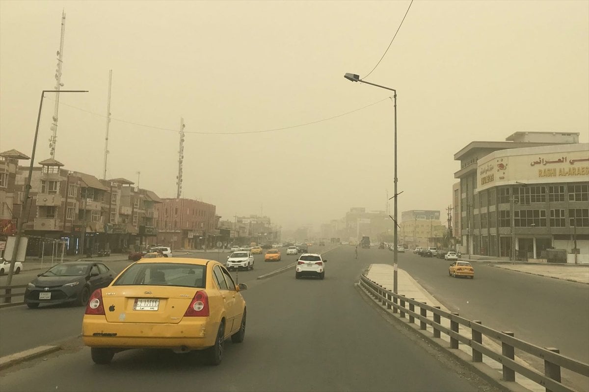 Sandstorm in Kirkuk: 90 people in danger of drowning #1