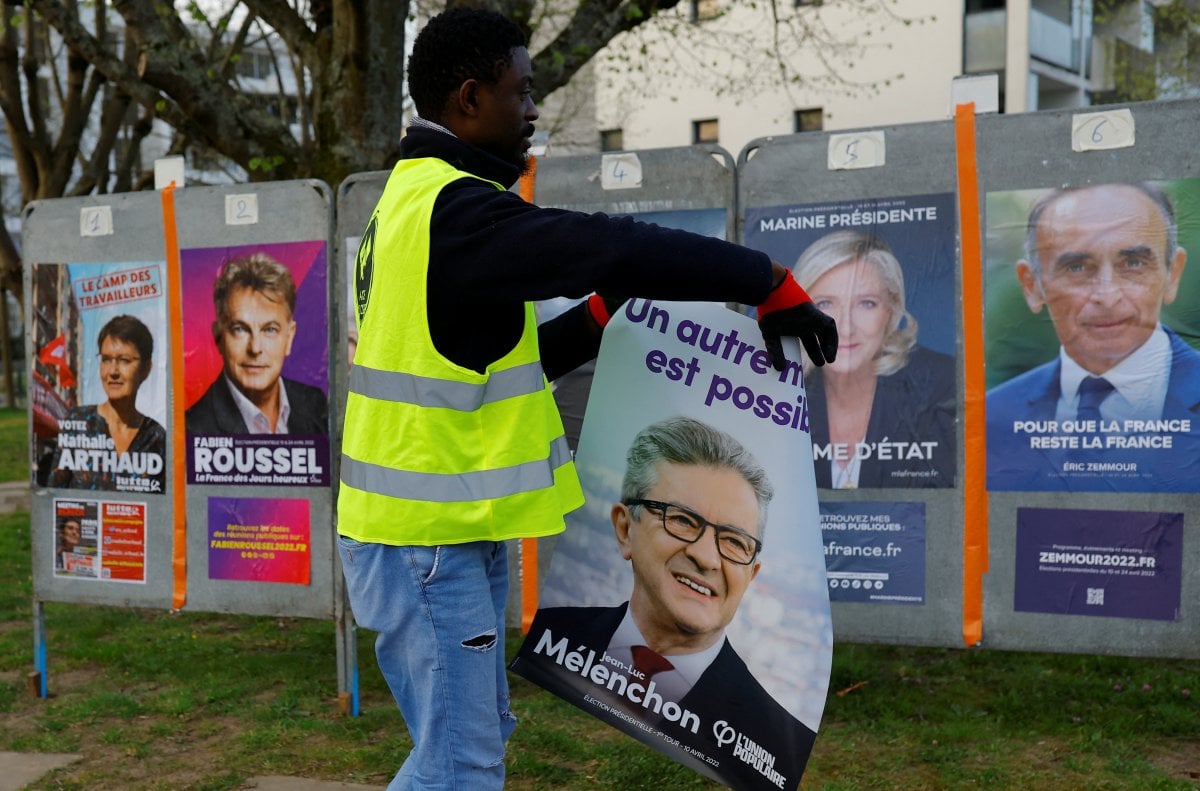 The first round of the presidential election in France will be held on April 10 #8