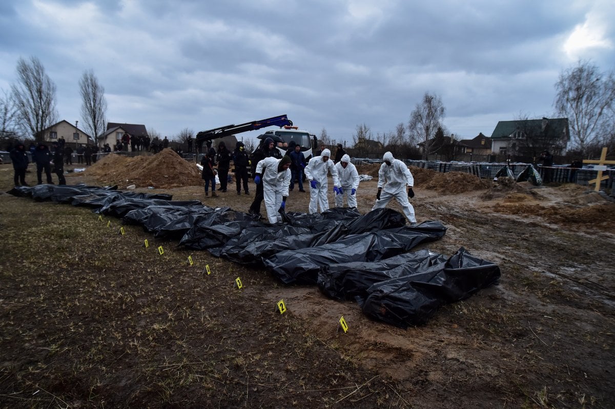 Bodies found in mass graves in Bucha #3