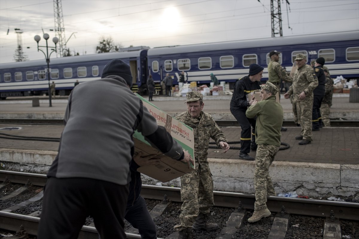 Lviv Station #2 on the 45th day of the war