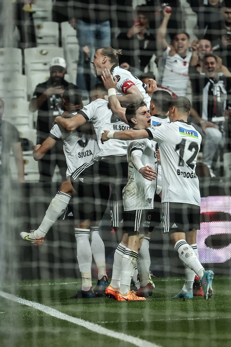 Beşiktaş evinde Alanyaspor u farklı geçti #2