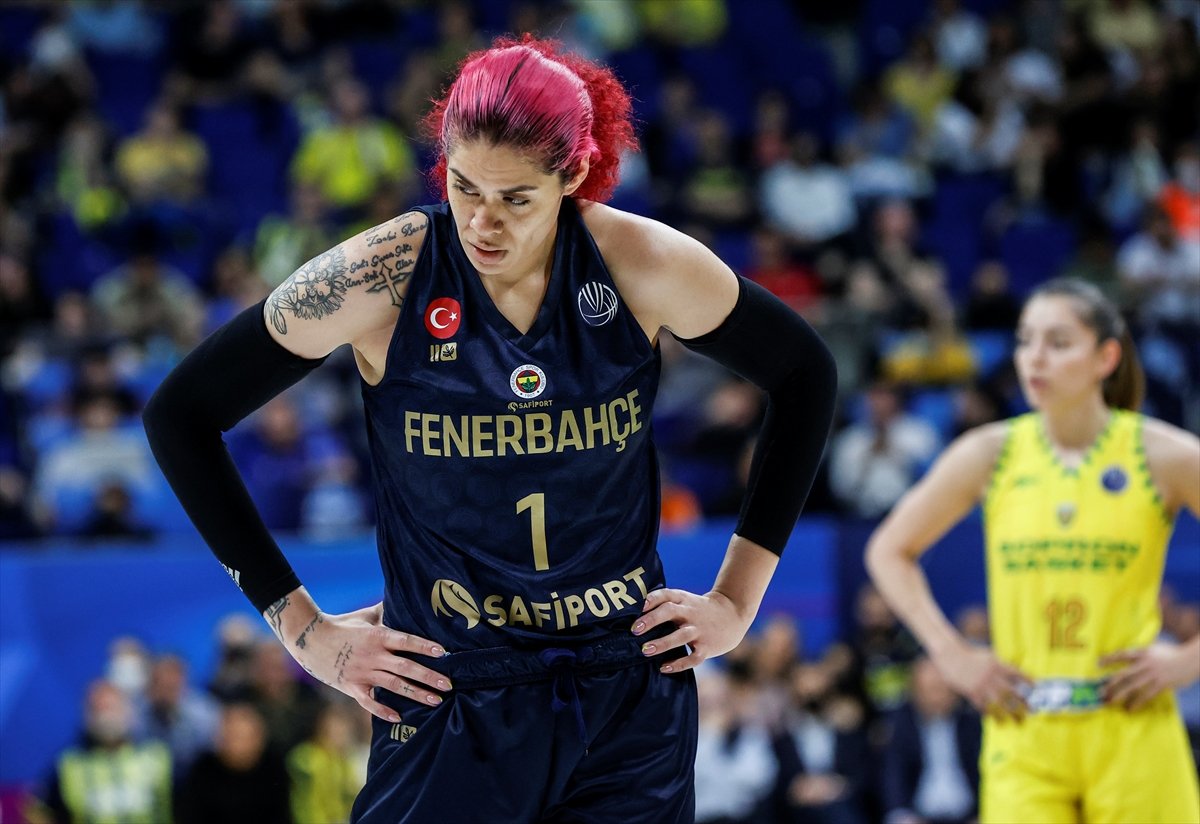 Kadınlar Euroleague de Fenerbahçe ikinci oldu #1