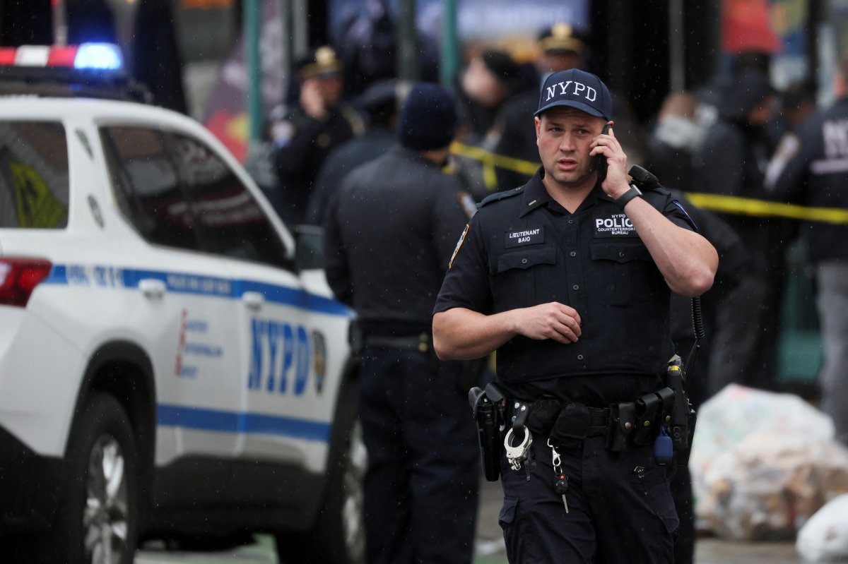 Gun attack on the New York subway in the USA #2