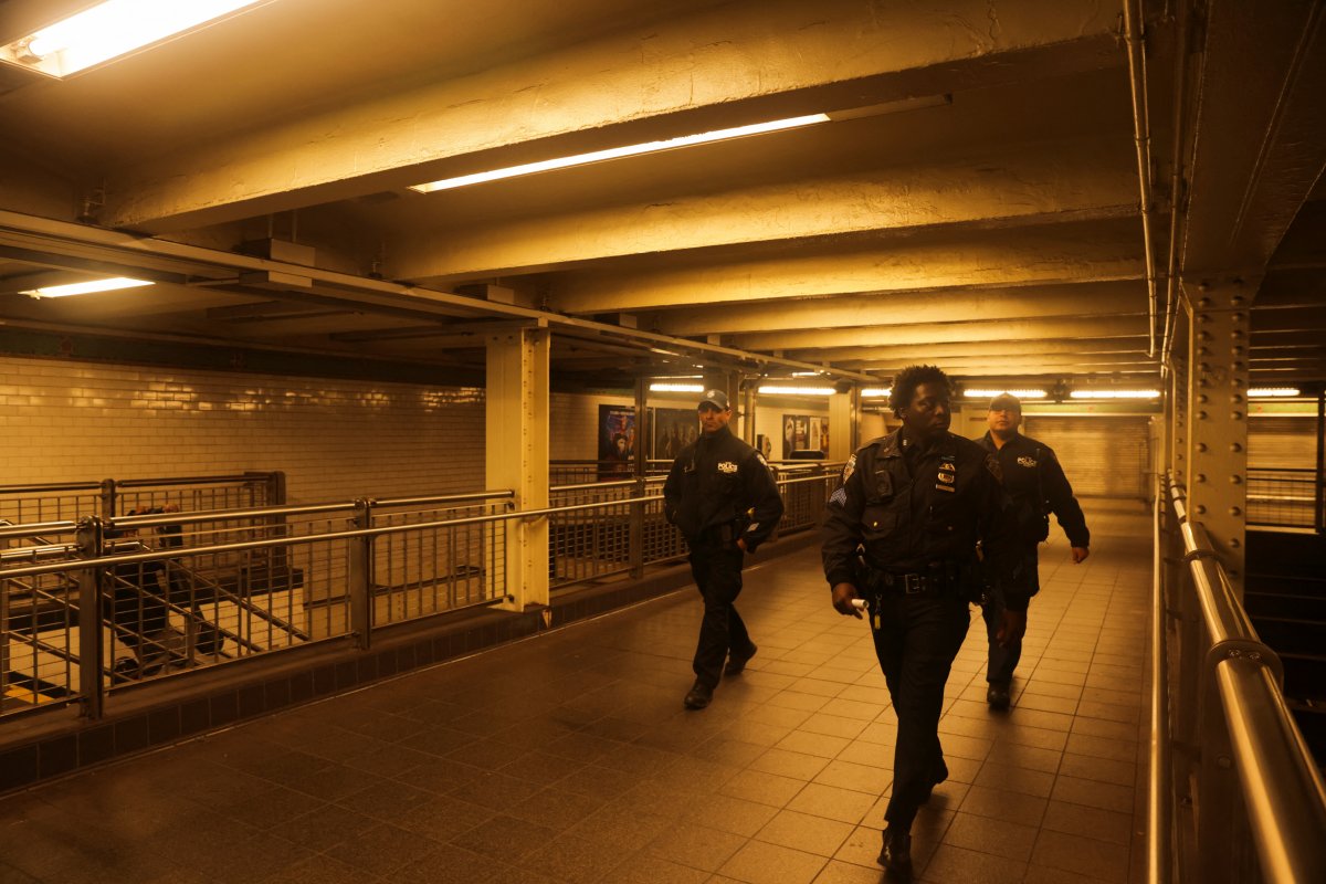 First images from the attack on the New York subway #16