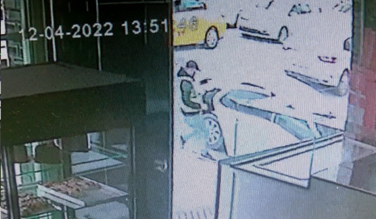 Bağcılar da kuyumcu kuryesi gasbedildi  #1