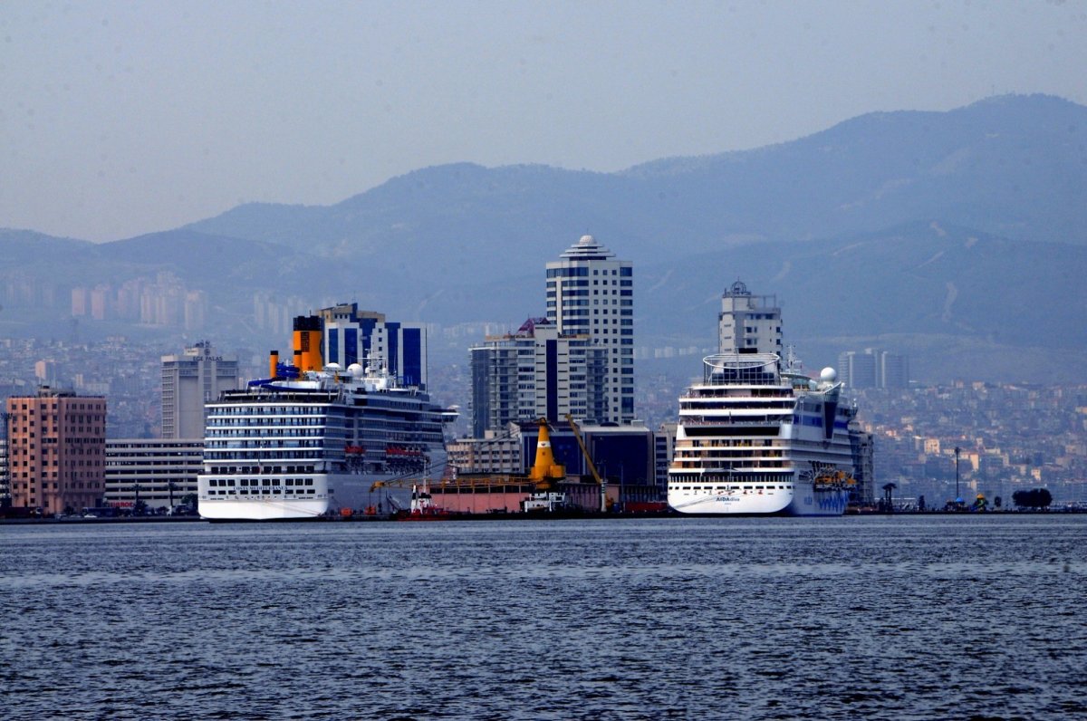 İzmir Limanı na yıllar sonra kruvaziyer gemisi geliyor  #2