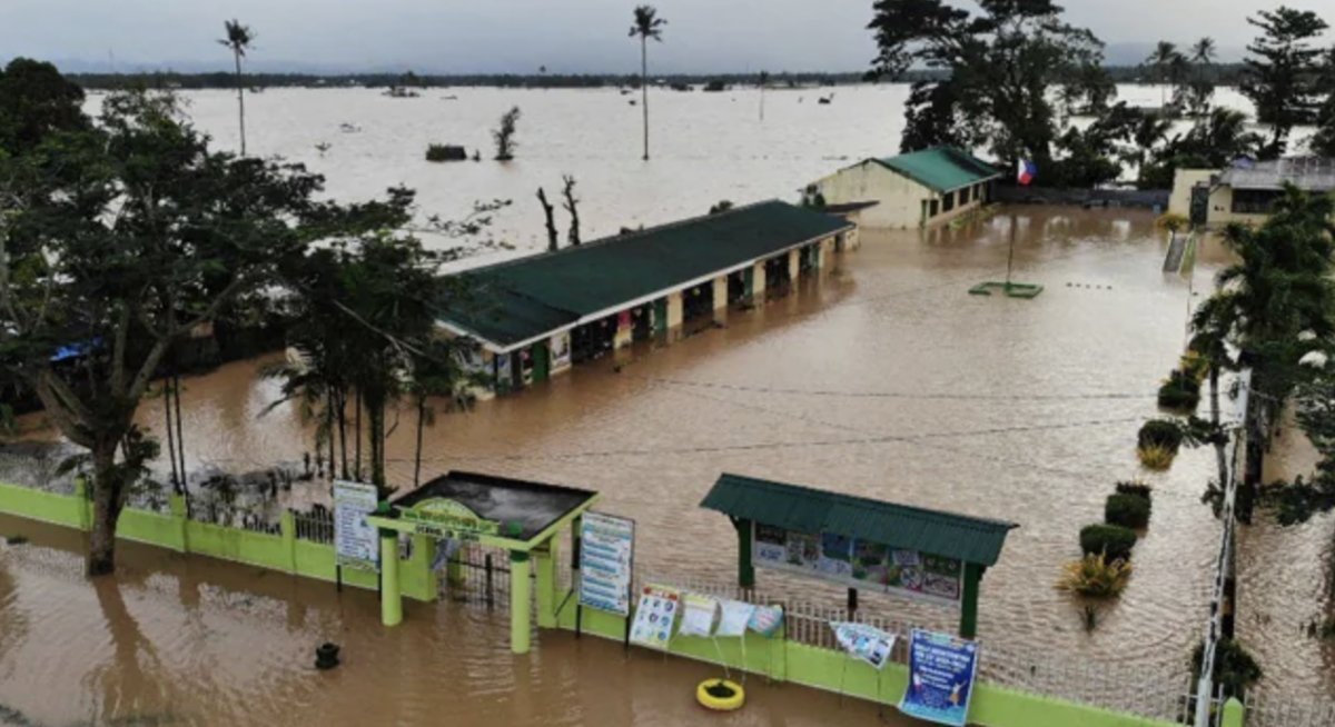 Deaths rise in tropical storm Megi in Philippines #3