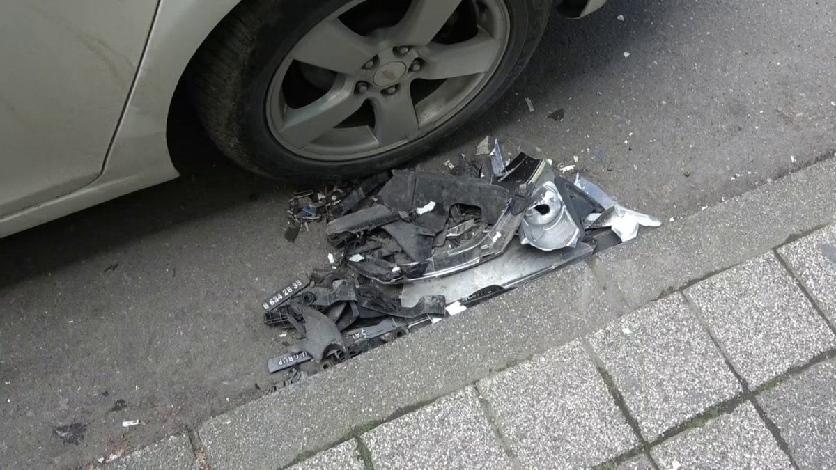 Ümraniye de direksiyon başında rahatsızlanan sürücü dehşet saçtı #2