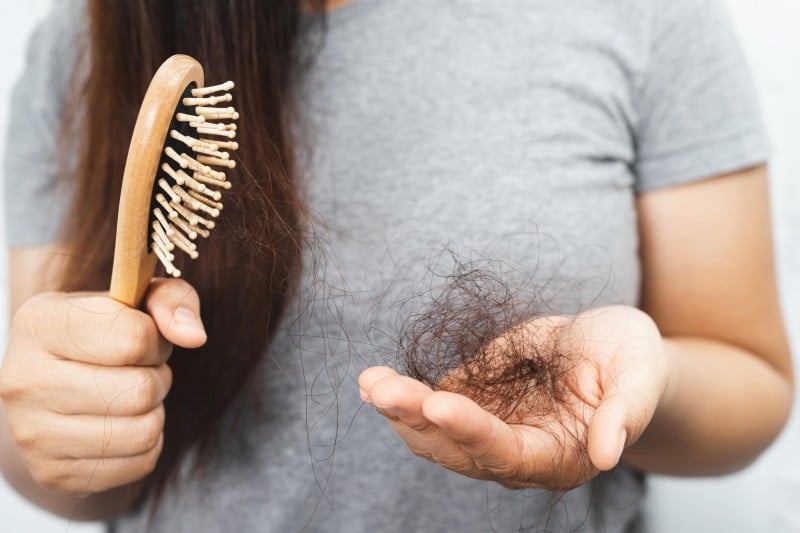 Saç Dökülmesini önlemenin 4 mucize yolu