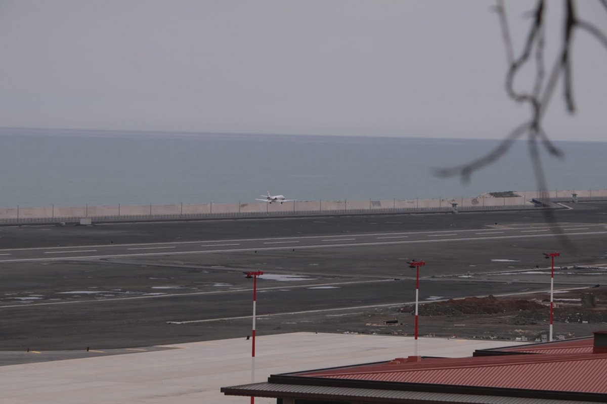 Rize-Artvin Havalimanı’nda ilk test uçuşu yapıldı #4