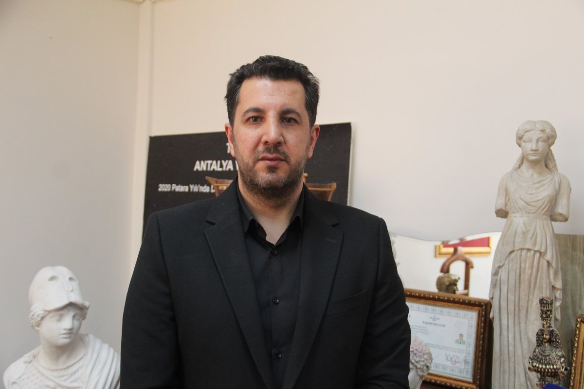 Osman Yüksel Serdengeçti’nin restorasyon yapılan tarihi evinde gizli bölme bulundu #2