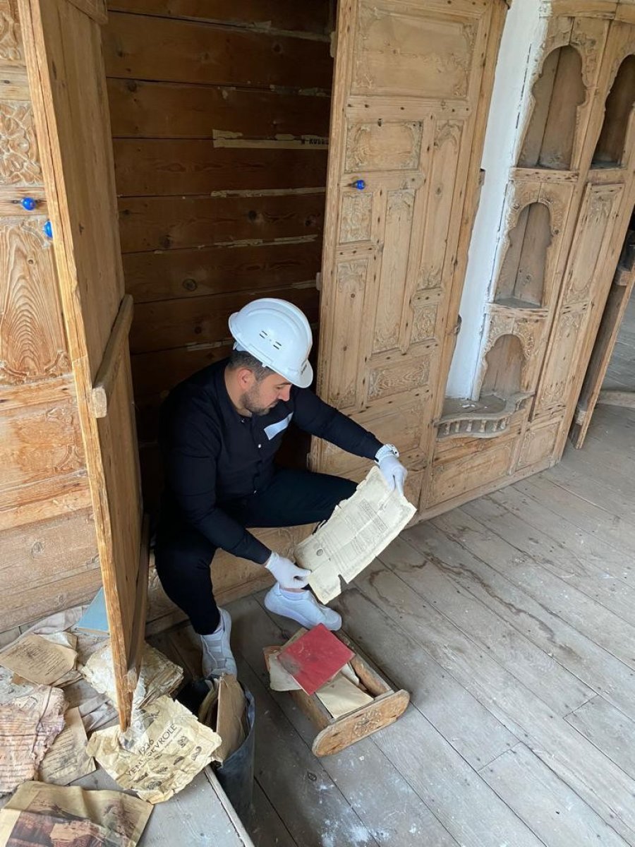 Osman Yüksel Serdengeçti’nin restorasyon yapılan tarihi evinde gizli bölme bulundu #7