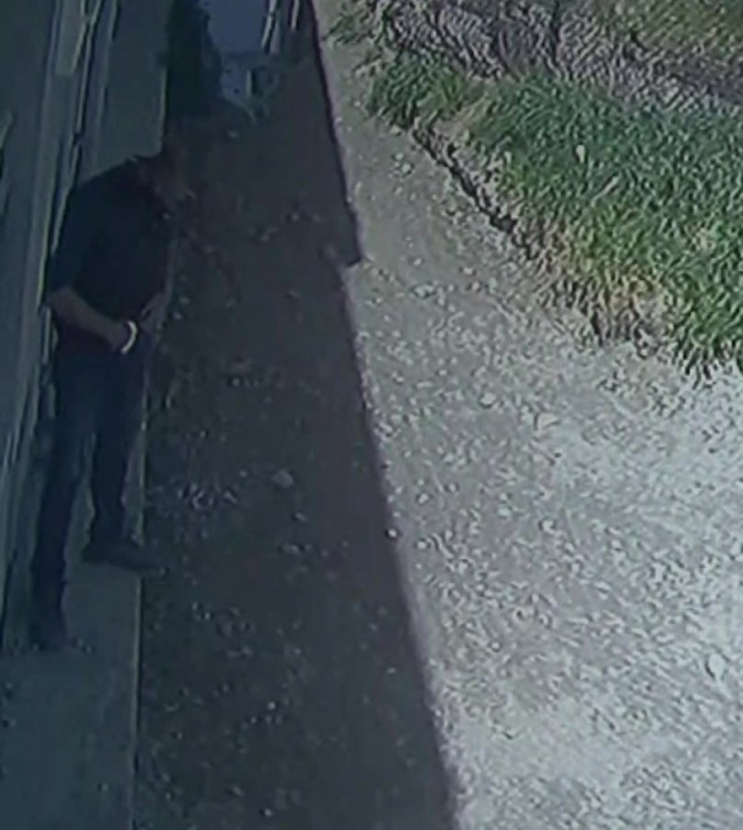 Denizli’de çıkmaz sokak sapığı kamerada #2