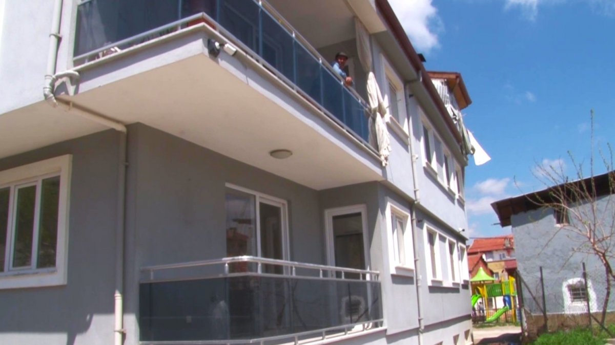 Denizli’de çıkmaz sokak sapığı kamerada #5