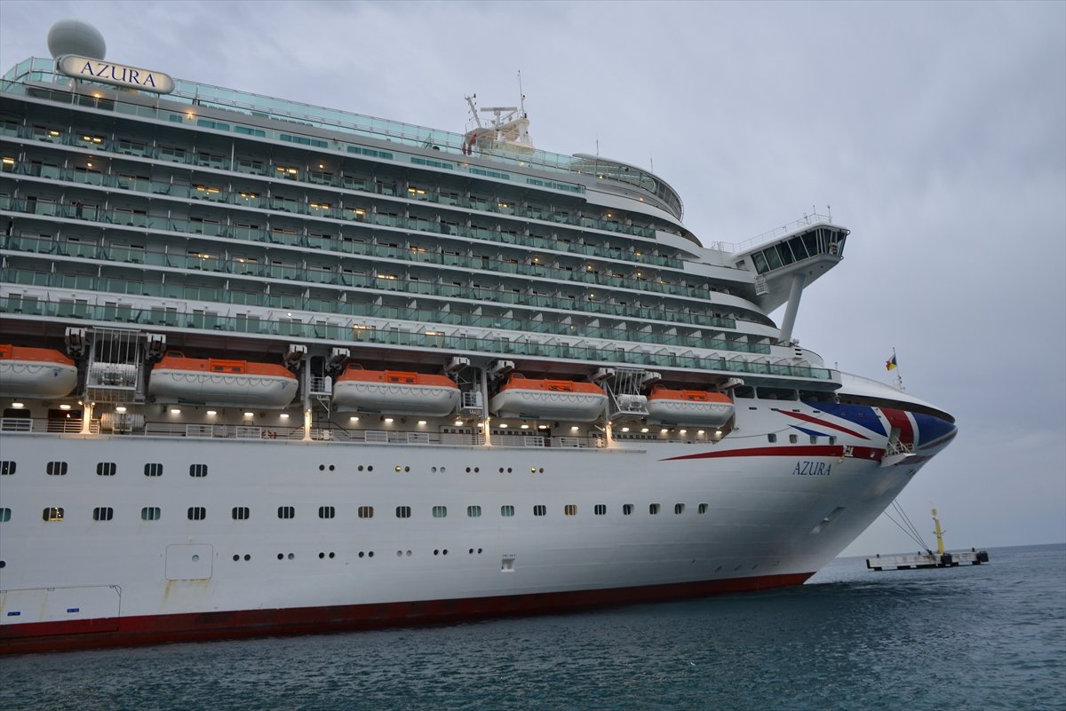 Aydın’da, 2 bin 129 yolculu dev kruvaziyer demir attı #3