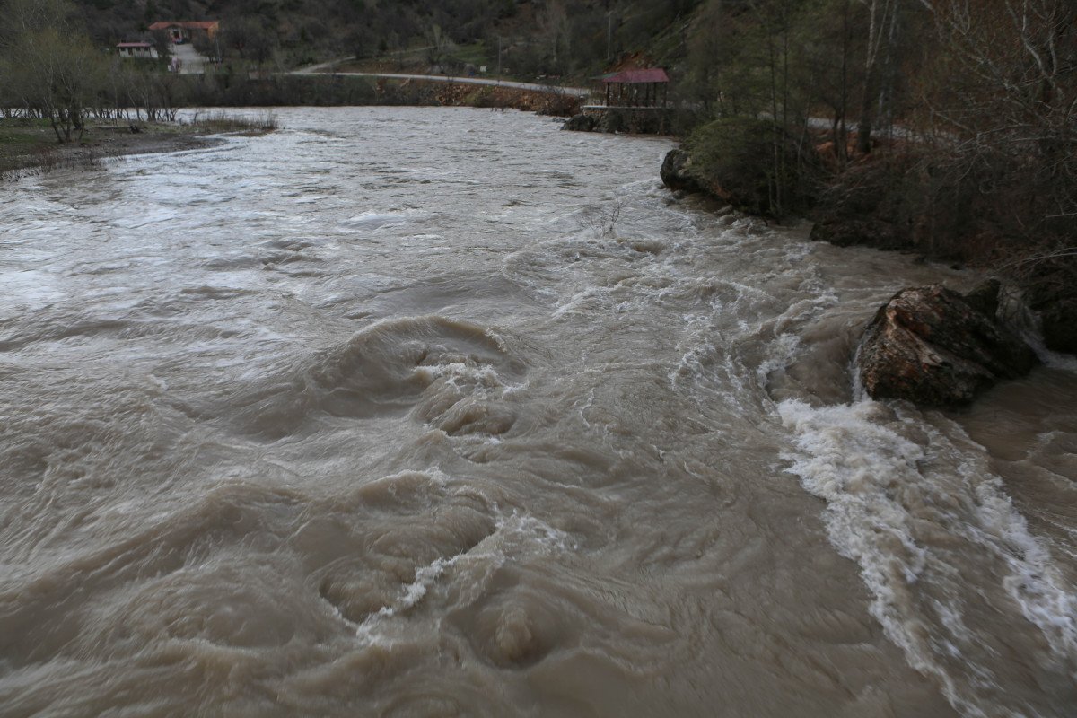 Munzur ve Pülümür’de su seviyesi yükseldi, uzak durun uyarıları yapıldı #3