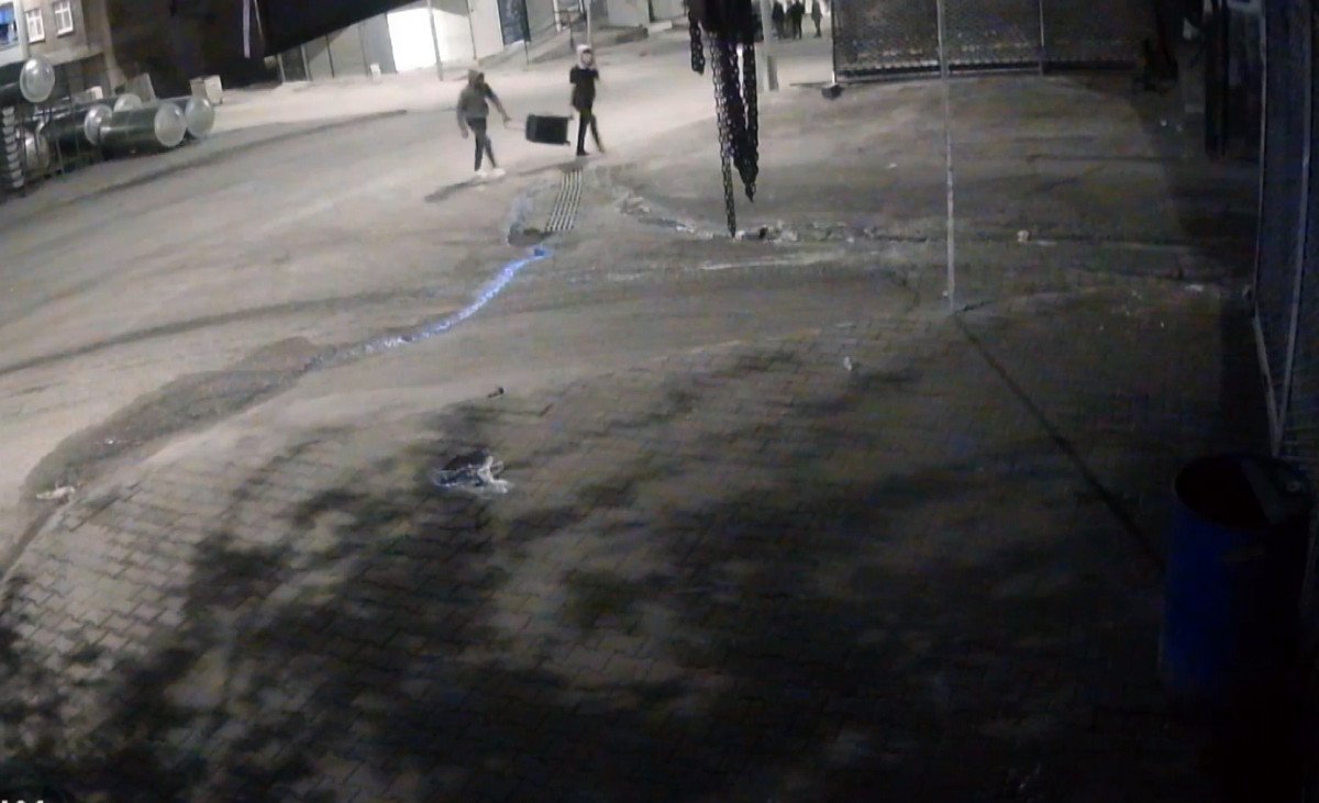 Şanlıurfa da bomba sanılan valizden 7 kilo esrar çıktı #3