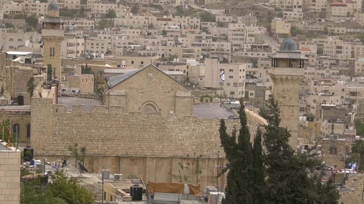 Haremi Ibrahim Mosque opened to Jewish settlers, closed to Muslims #5