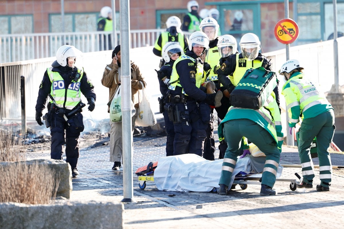 İsveç te aşırı sağcının Kur’an-ı Kerim provokasyonu sonrası ülke karıştı #6