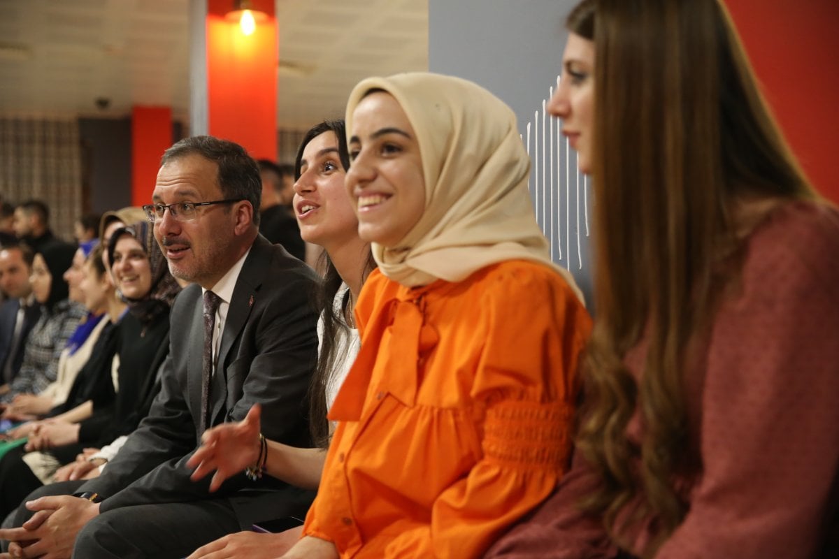 Bakan Mehmet Muharrem Kasapoğlu öğrencilerle iftar yaptı #15