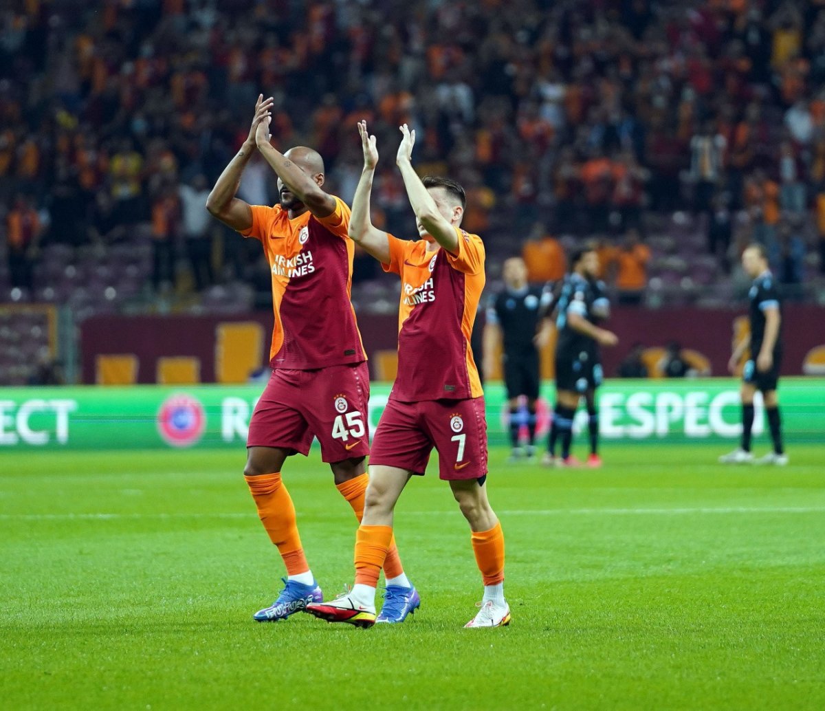 Galatasaray da borçlar için mecburi transfer #2