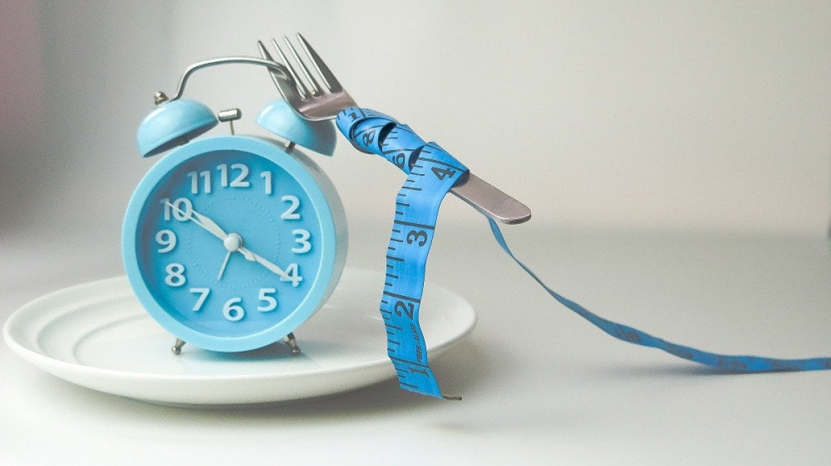 Yemeği hızlı yemek kalori alımını artırıyor, obezite riskini yükseltiyor #2