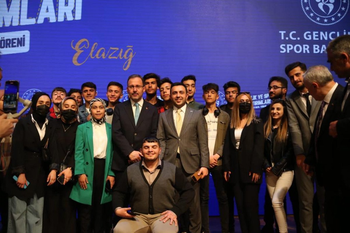 Mehmet Muharrem Kasapoğlu, Gençlik ve Spor Yatırımları Protokol Töreni’ne katıldı #1