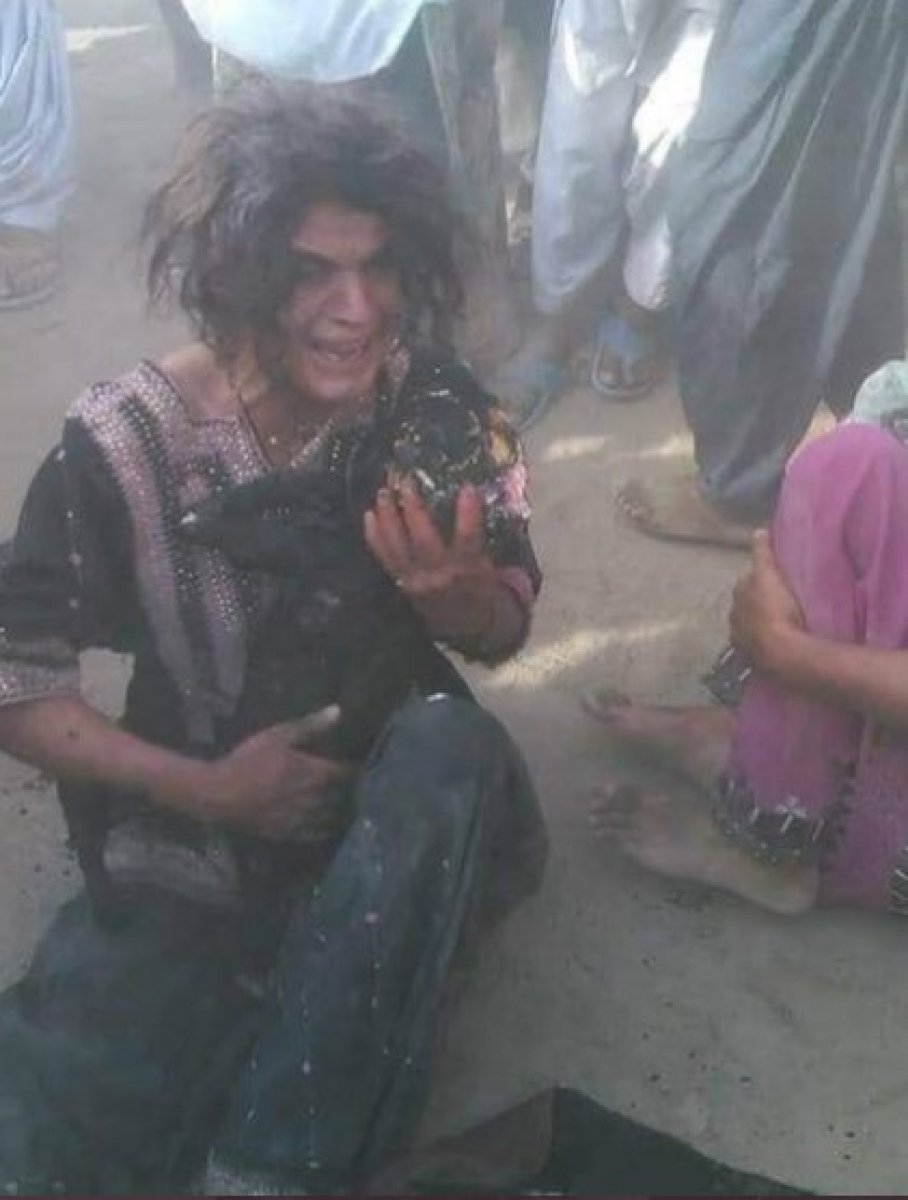 Fire in village in Pakistan: 9 dead, 8 of them children #4