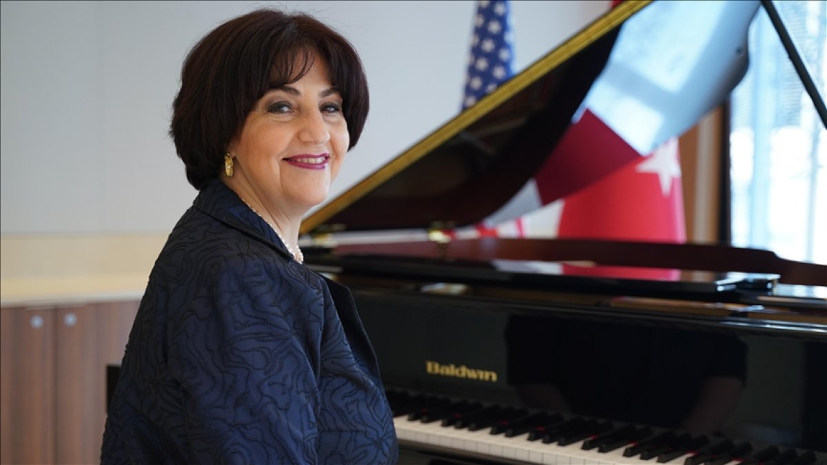 Türk piyanist Renan Koen, Carnegie Hall da dünya prömiyeri yaptı #1