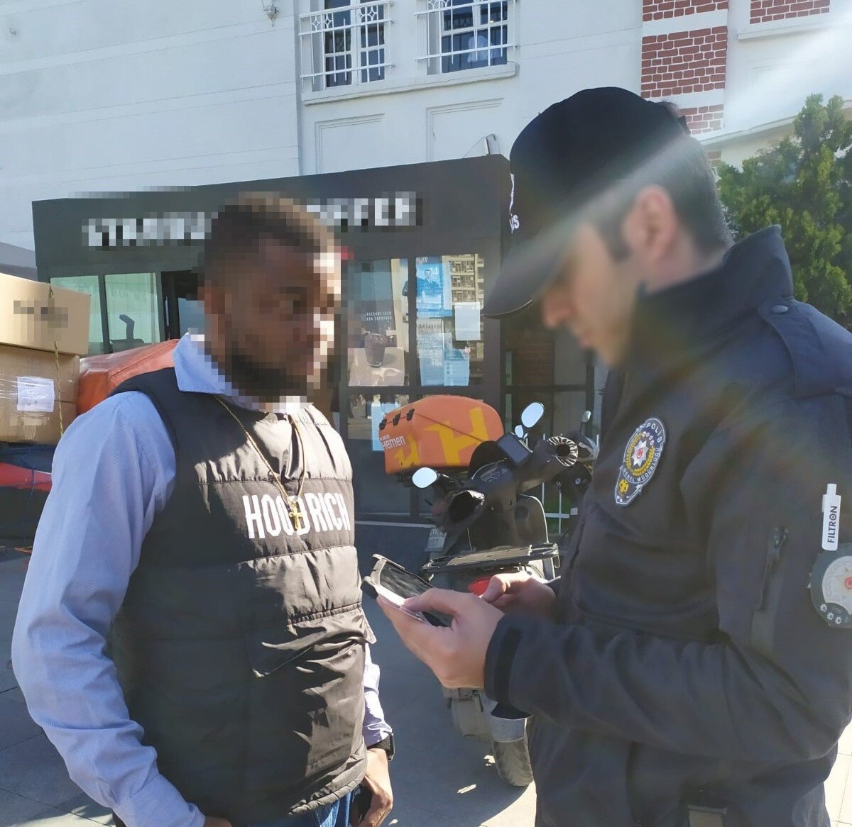 İstanbul da 244 kaçak göçmen yakalandı #2