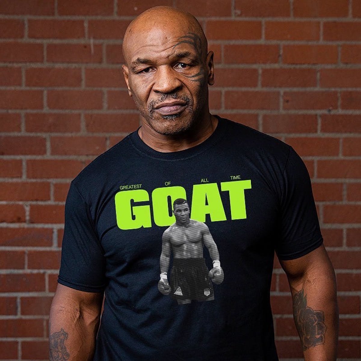 Mike Tyson uçaktaki hayranını yumrukladı #6