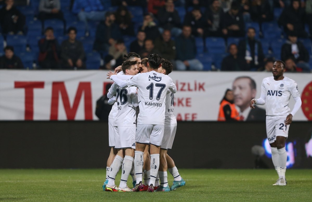 Fenerbahçe, Rizespor u 6 golle mağlup etti #11