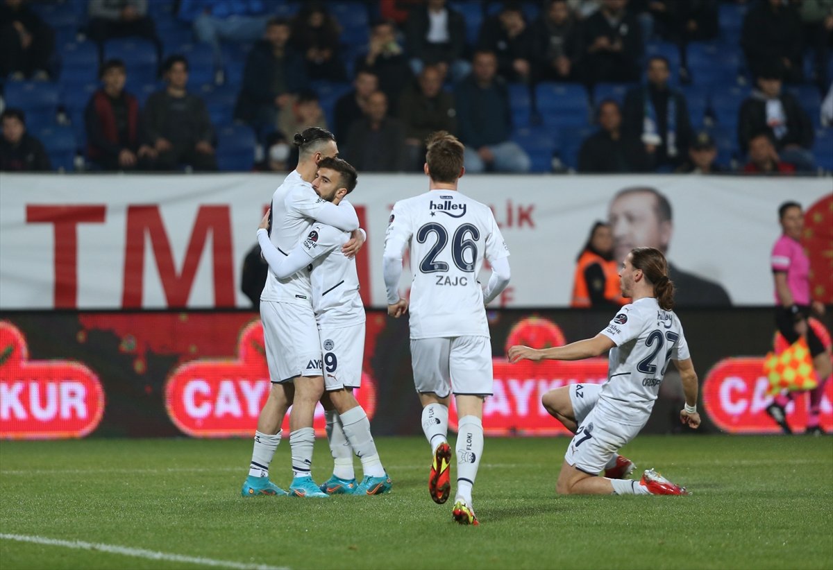 Fenerbahçe, Rizespor u 6 golle mağlup etti #1