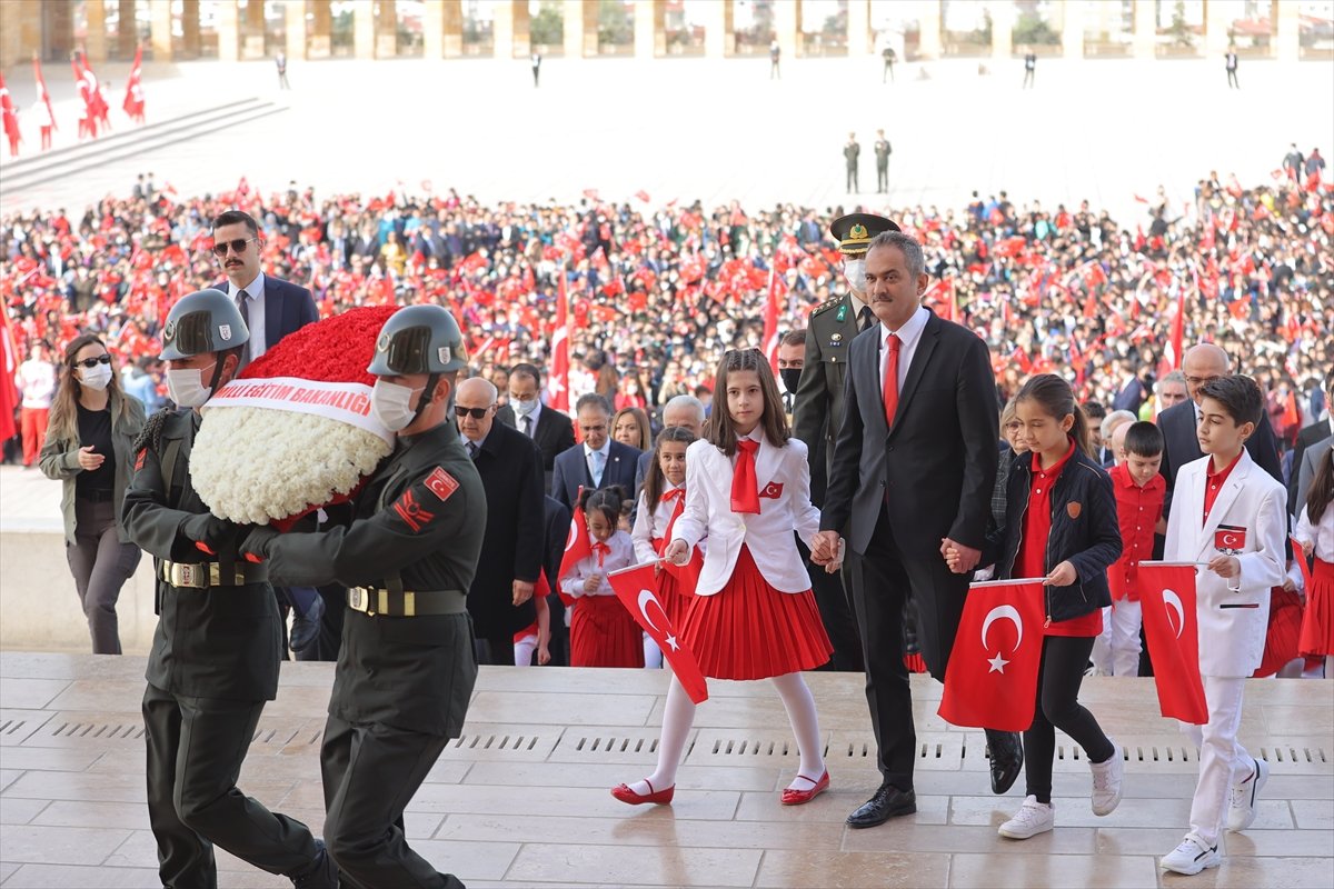 Çocuklar, 23 Nisan da Anıtkabir i ziyaret etti #2