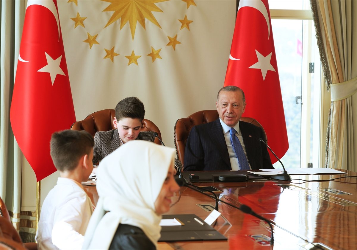 Cumhurbaşkanı Erdoğan çocukları kabul etti #2
