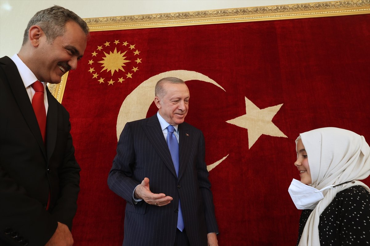 Cumhurbaşkanı Erdoğan çocukları kabul etti #8