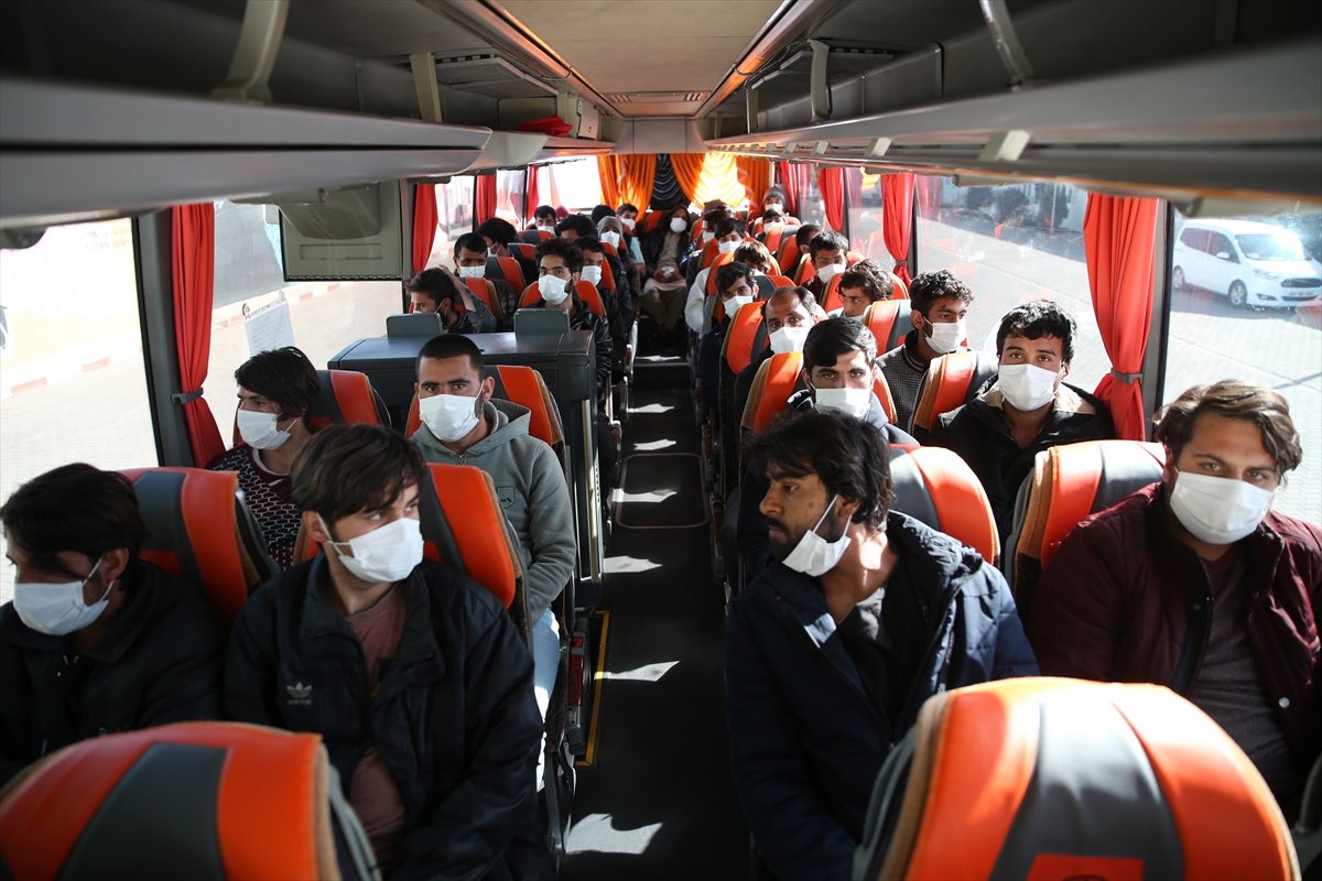 Kaçak Afganların ülkelerine dönüşleri sürüyor #3