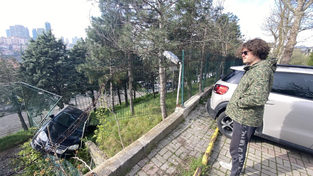 Ortaköy de pedalları karıştıran sürücü kaza yaptı #4