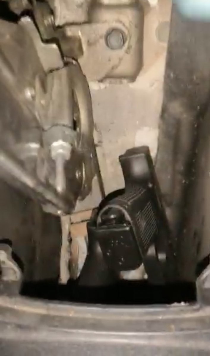  Araçtan 6 adet tabanca çıktı #2