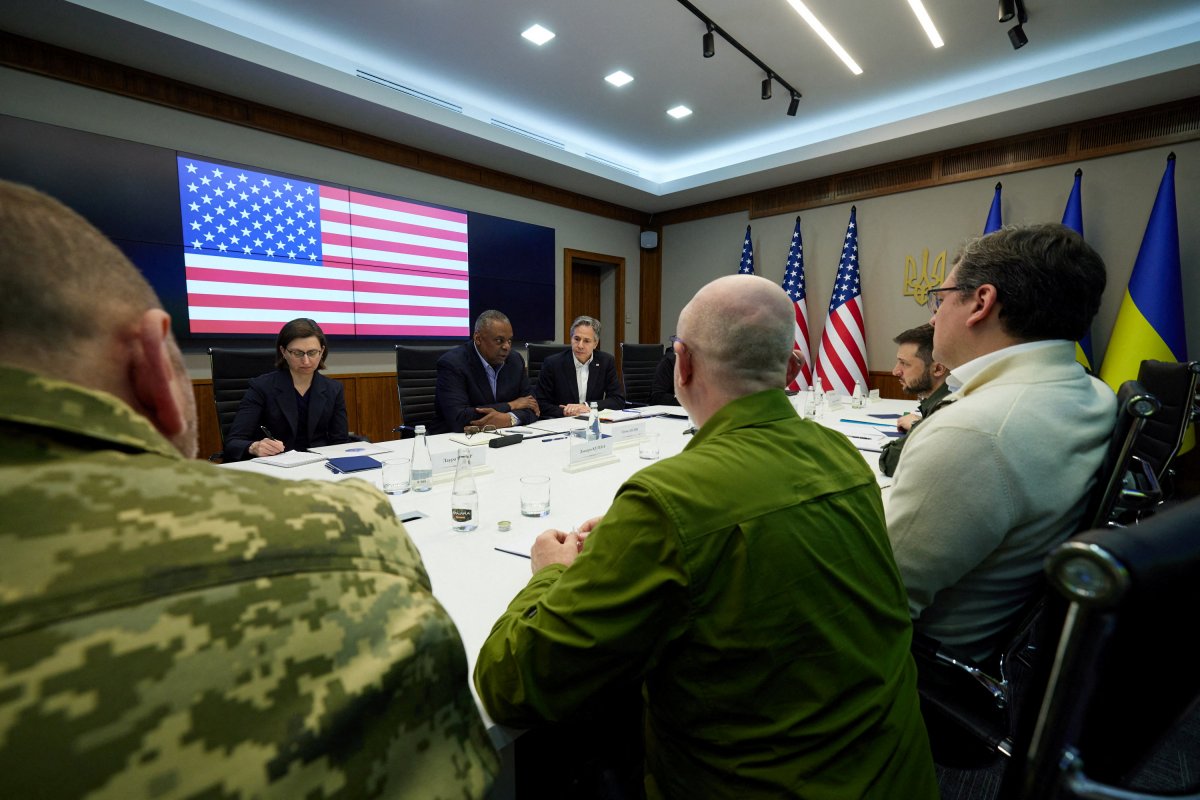 Antony Blinken and Lloyd Austin meet with Vladimir Zelensky #5