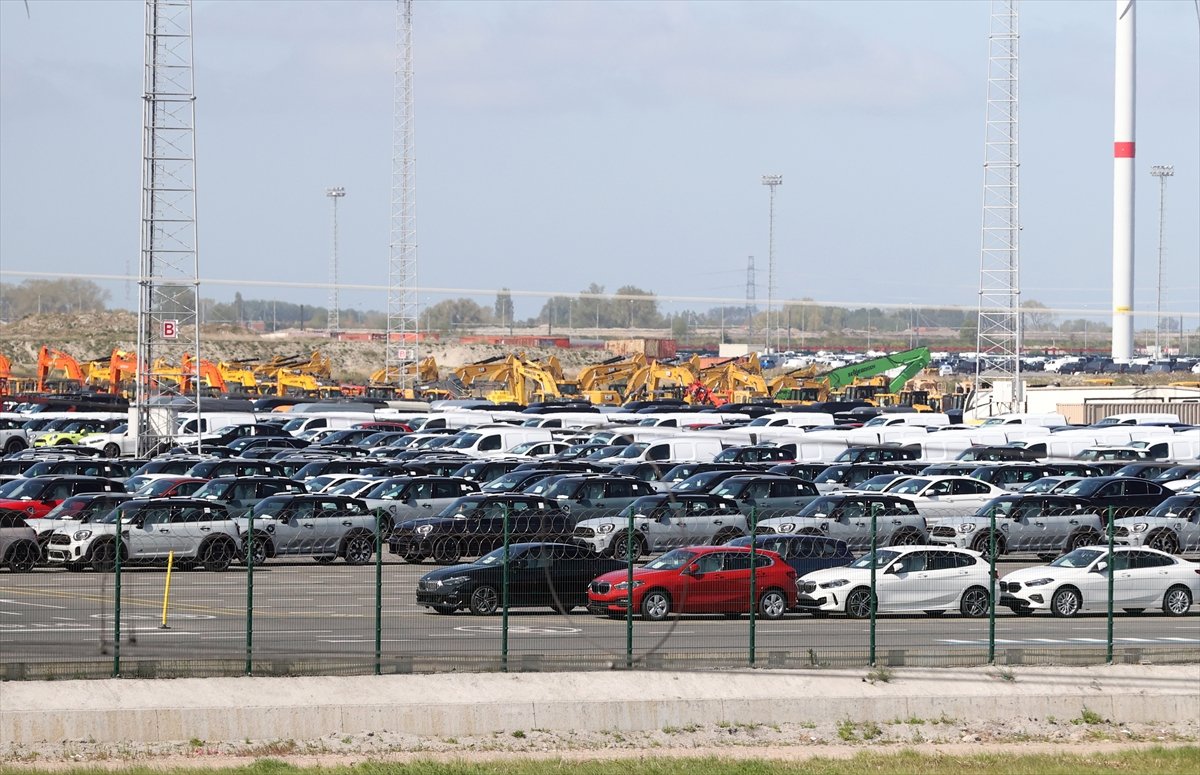 Vehicles going to Russia could not pass through the port in Belgium #2