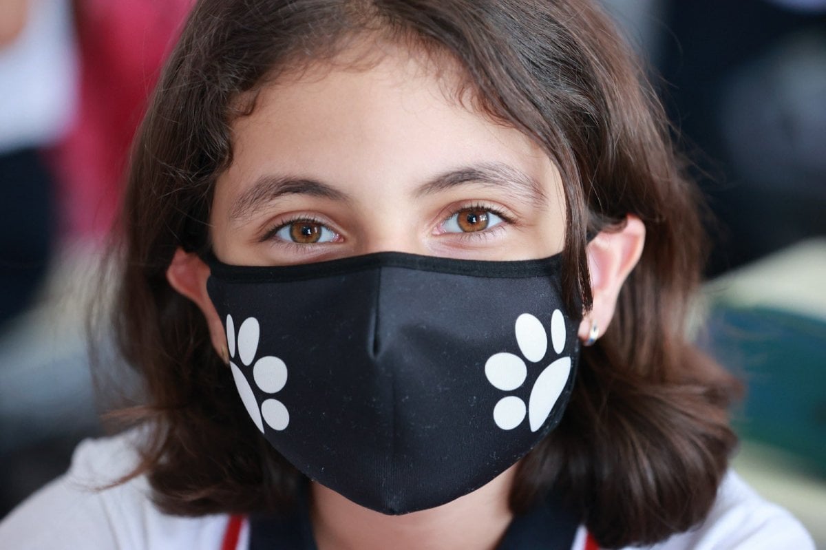 Fahrettin Koca: Okullarda maske mecburiyeti kalktı #2