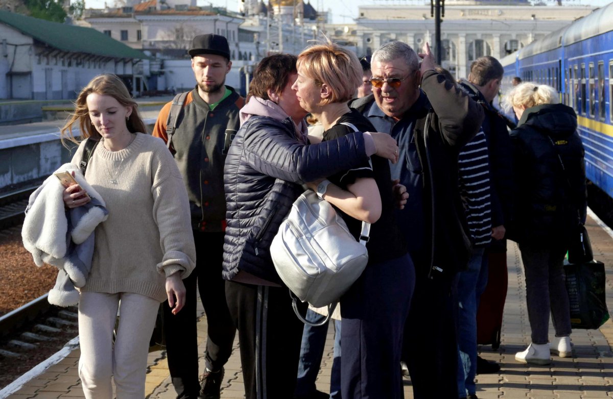 Ukrainian civilians evacuated from Odessa #6